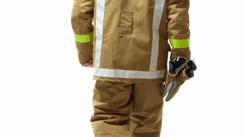 应对夜间作业风险的解决方案：巨人纺织为道路安全提供高可见度反光面料的实战案例